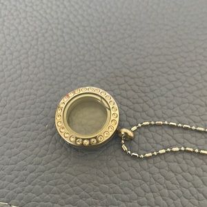 Origami owl necklace